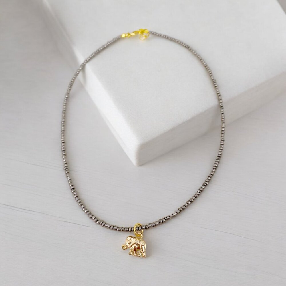 HANDMADE Dark Silver Seed Bead Gold Elephant Mini Charm Choker Pendant Necklace